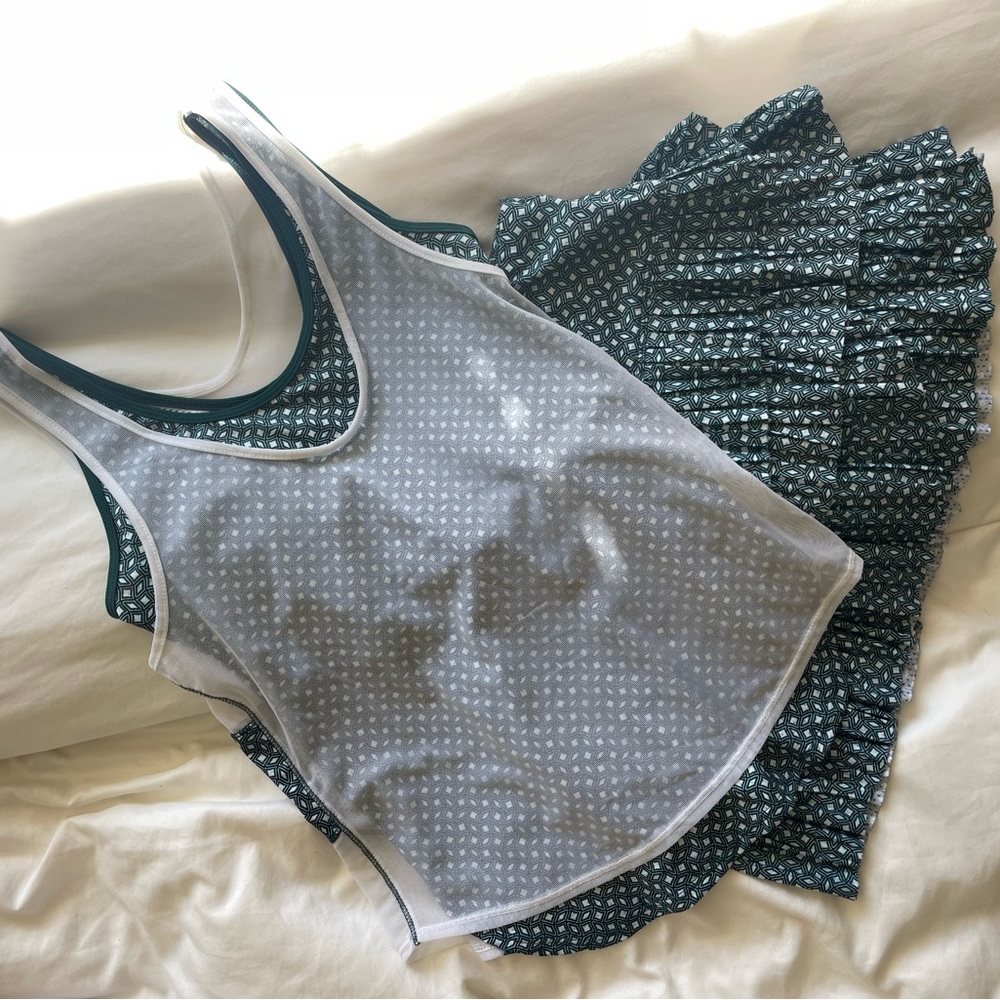 Matching tennis set